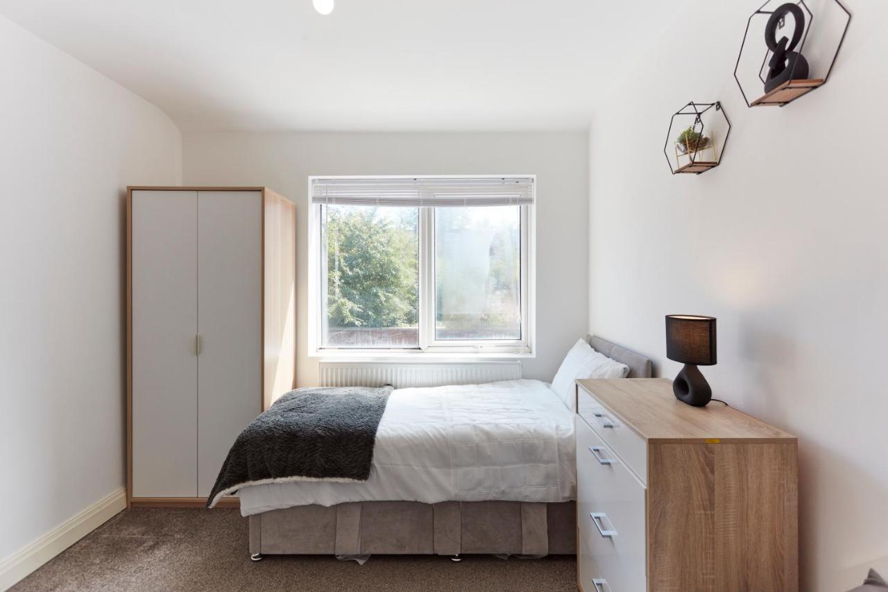 Spacious Home Close To City Centre Location Leeds  Extérieur photo