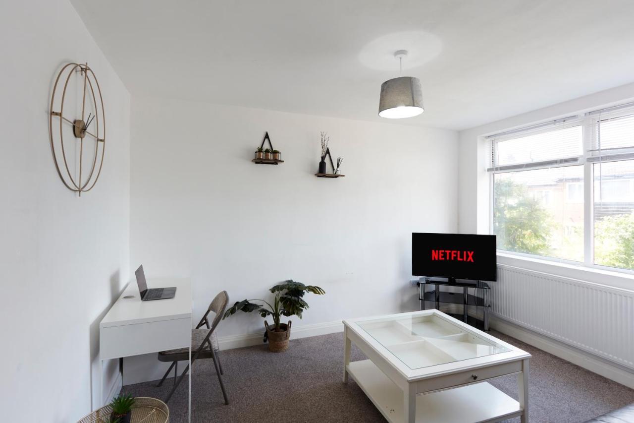 Spacious Home Close To City Centre Location Leeds  Extérieur photo