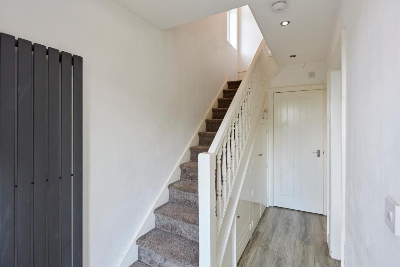 Spacious Home Close To City Centre Location Leeds  Extérieur photo