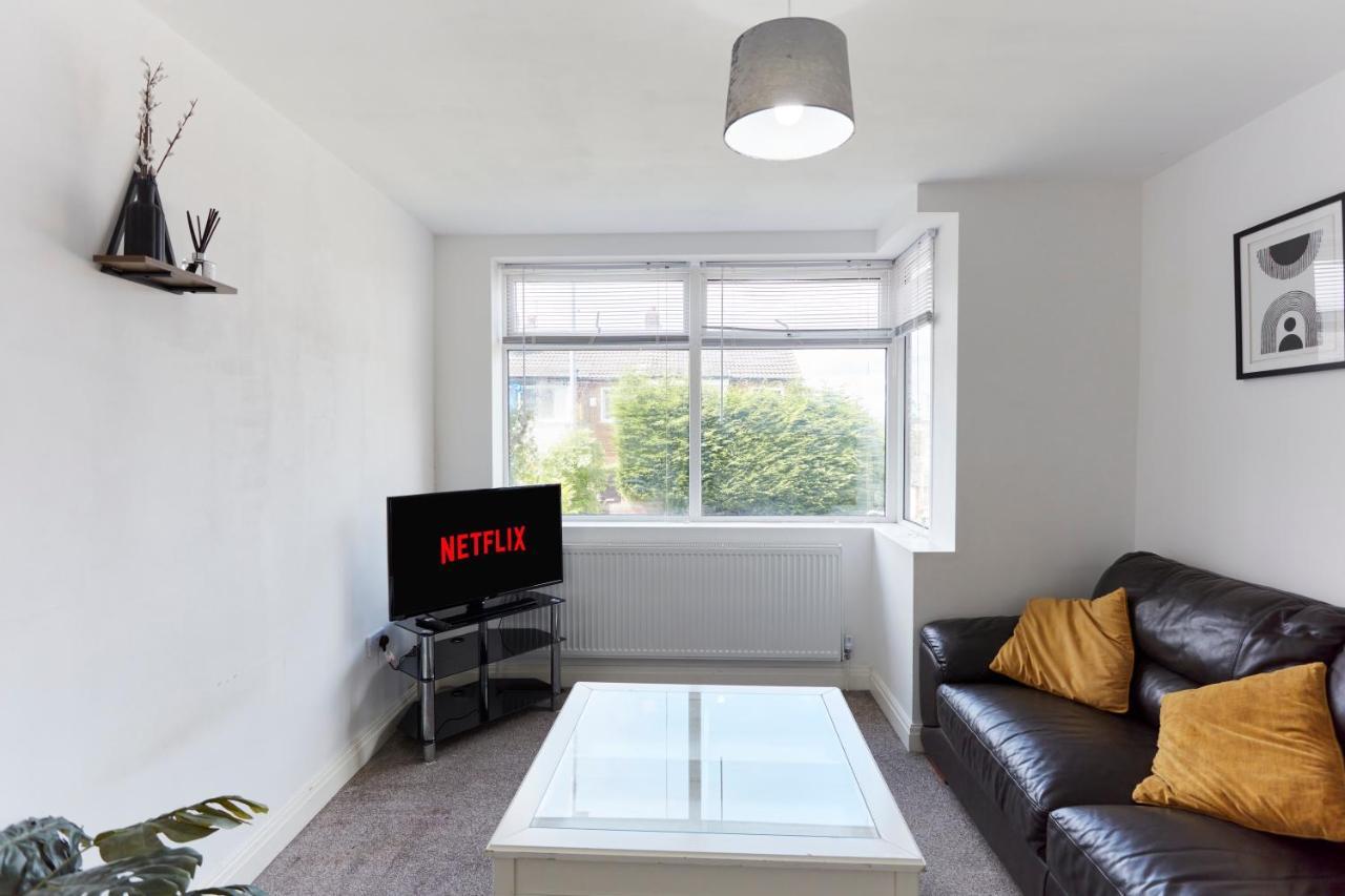 Spacious Home Close To City Centre Location Leeds  Extérieur photo